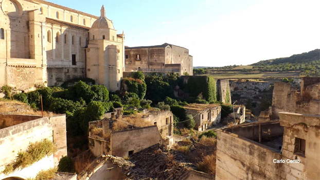 Gravina in Puglia La Cattedrale dal rione Piaggio