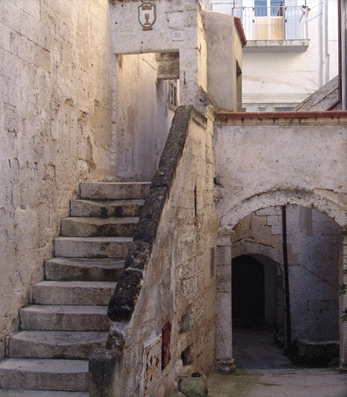 Gravina in Puglia Claustro