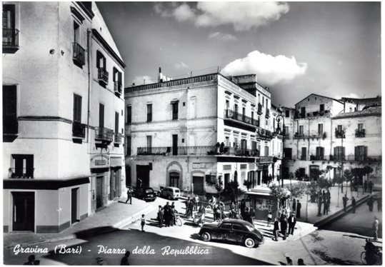 Gravina in Puglia Piazza della Repubblica